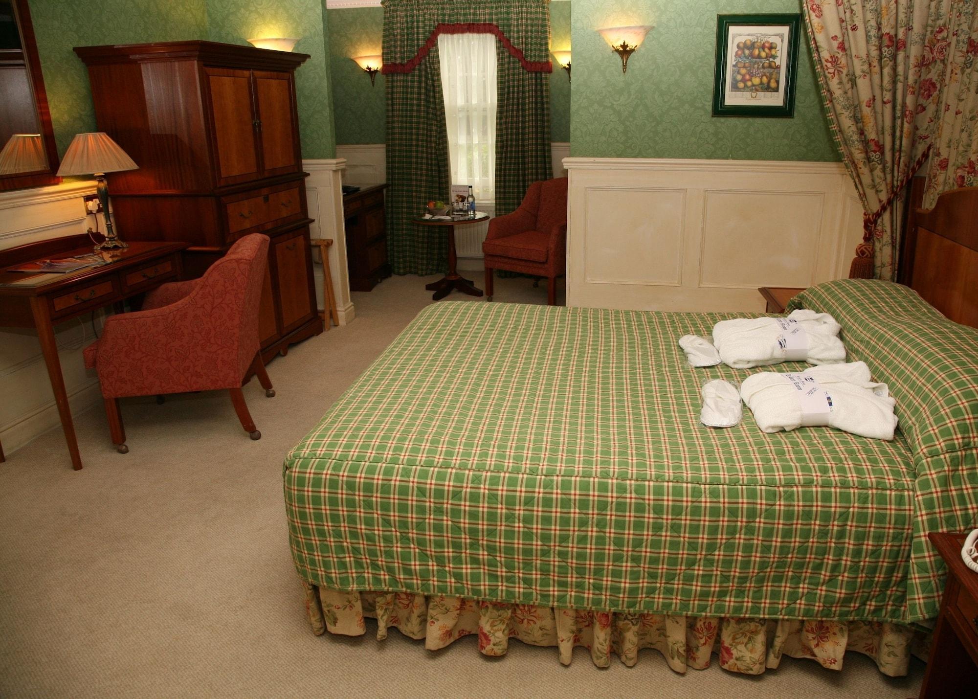 Marygreen Manor Brentwood Extérieur photo