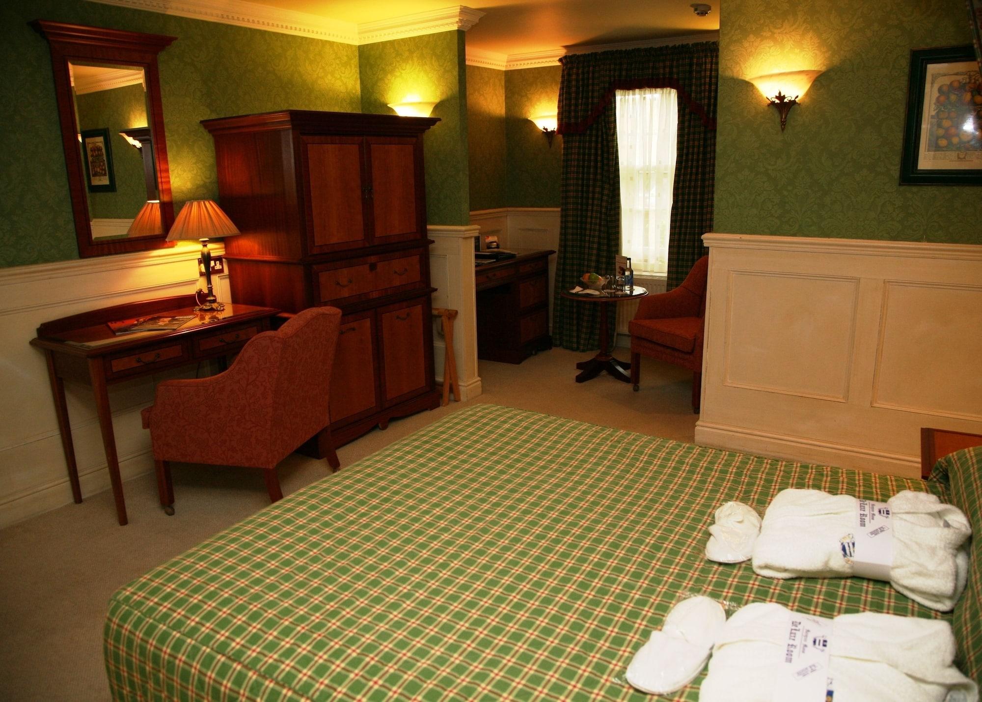 Marygreen Manor Brentwood Extérieur photo