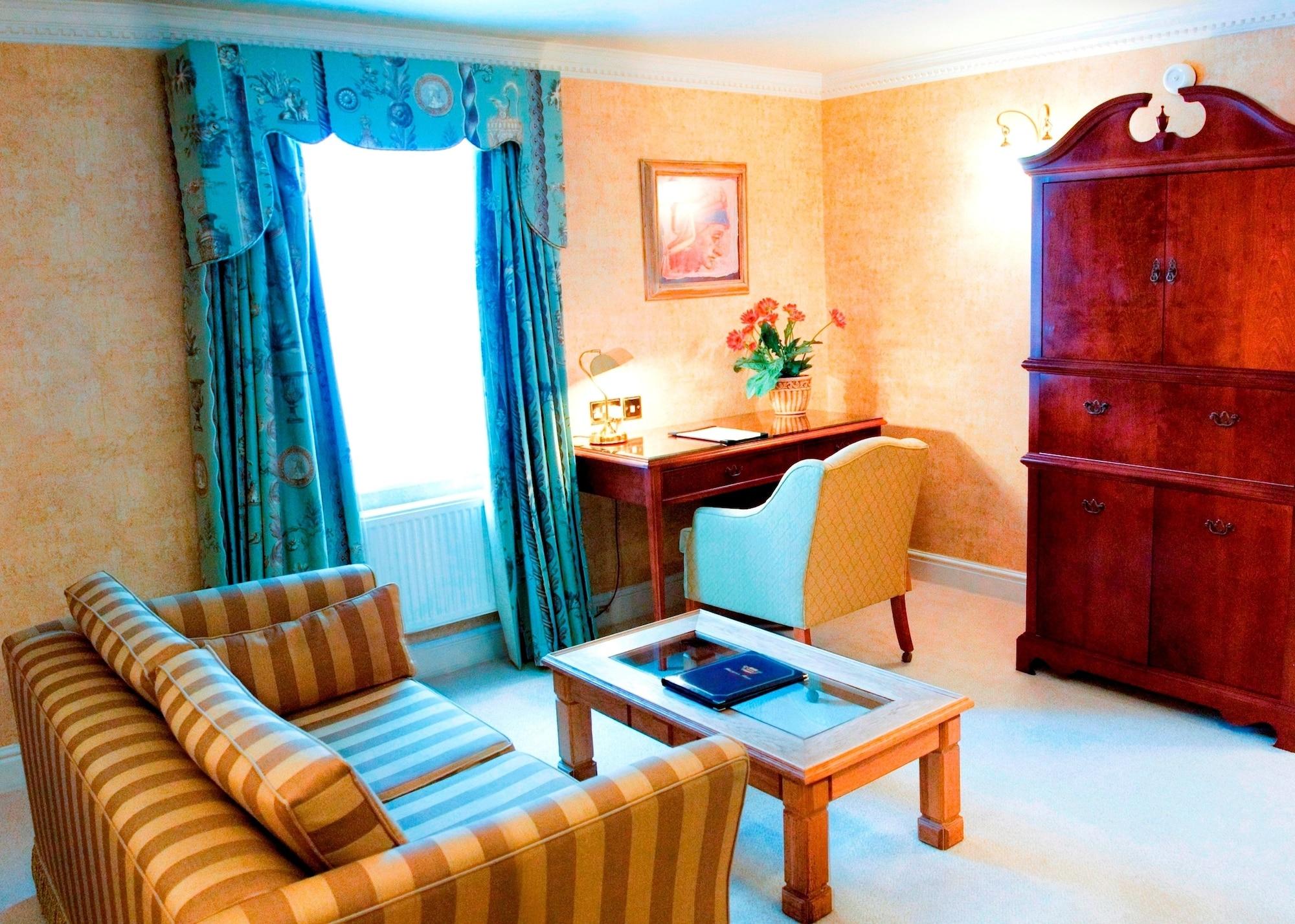 Marygreen Manor Brentwood Extérieur photo
