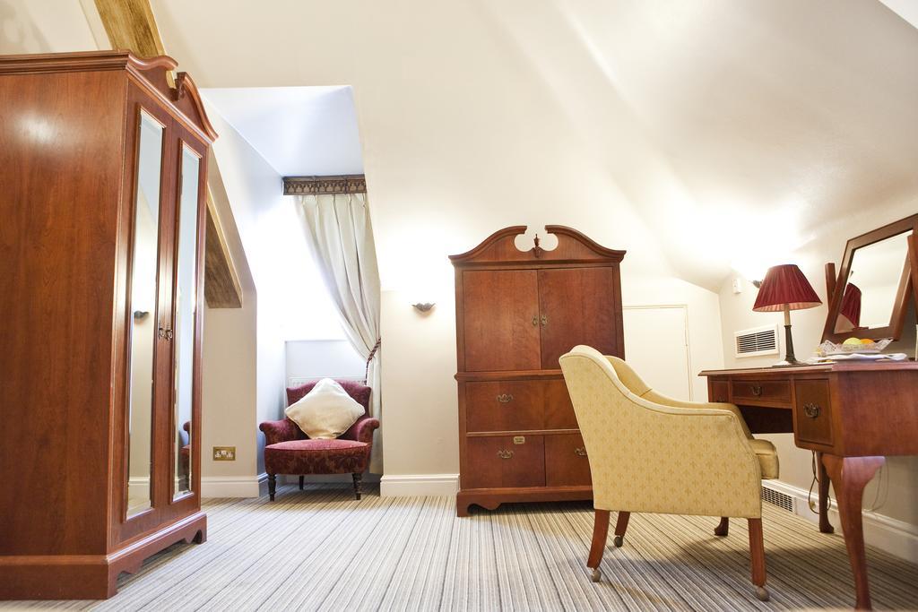 Marygreen Manor Brentwood Extérieur photo