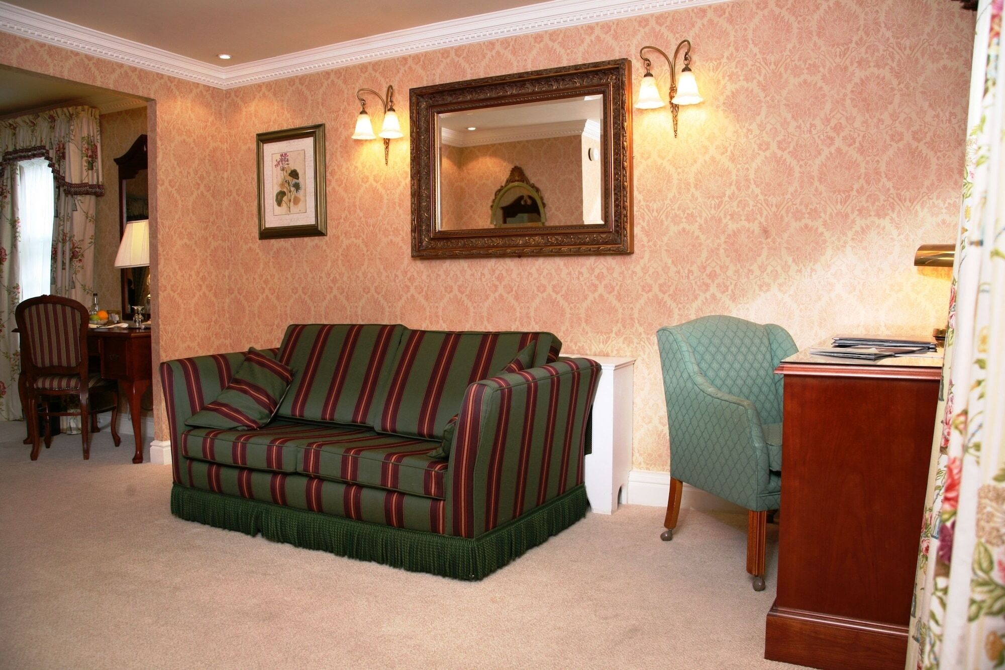 Marygreen Manor Brentwood Extérieur photo